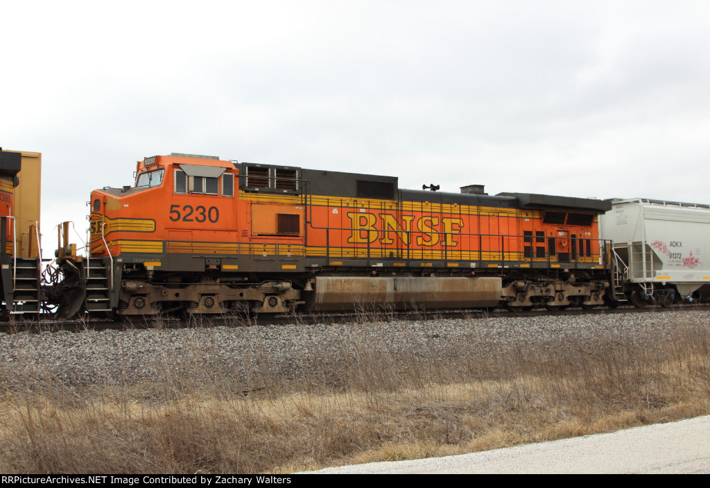 BNSF 5230